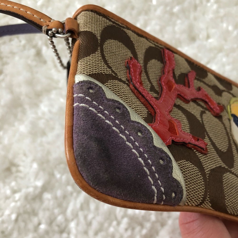 Coach Fish Wristlet - RARE! 🐠 - Picture 4 of 7